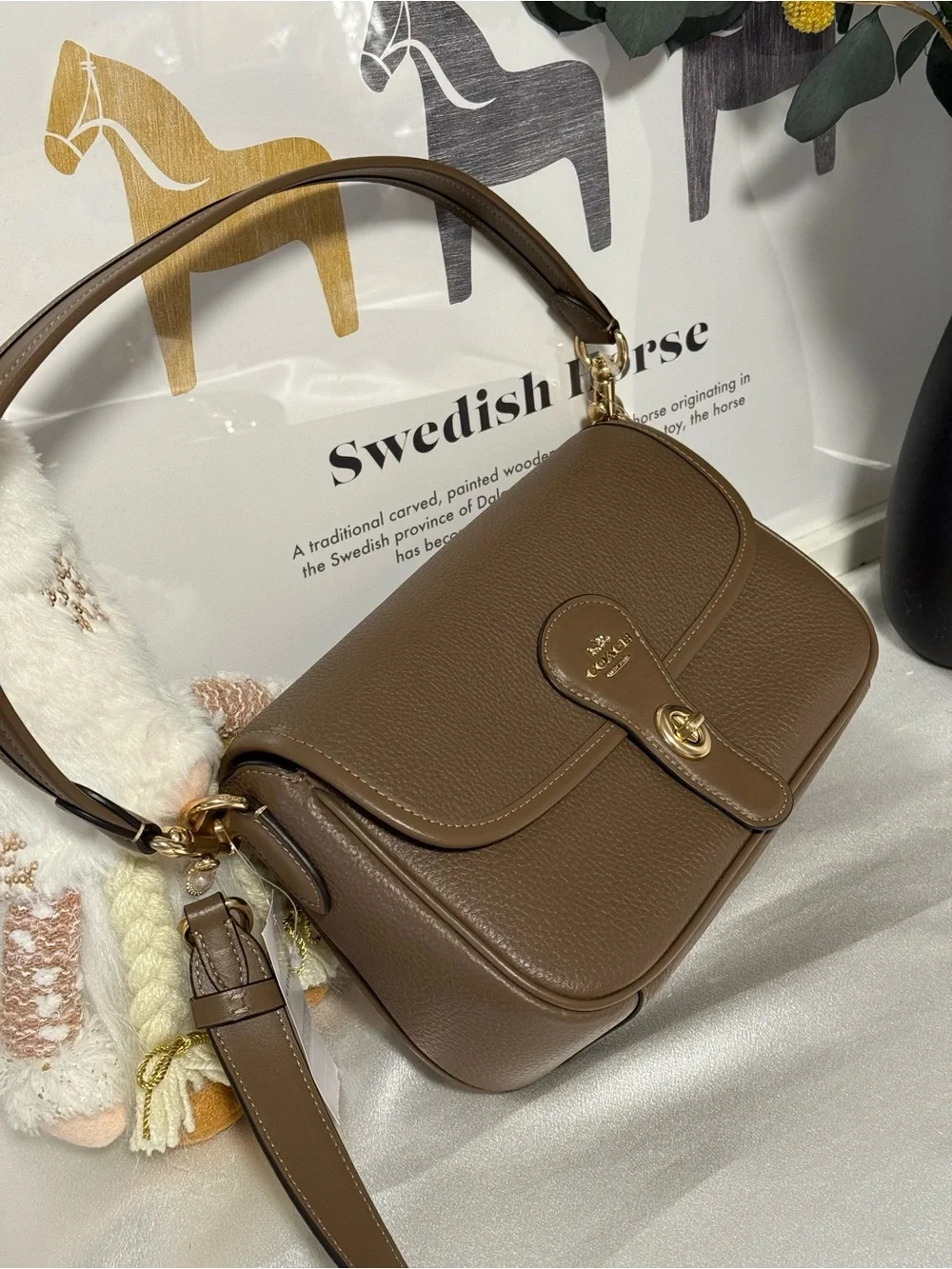 COACH Hadley Shoulder Bag Crossbody In Leather CY683